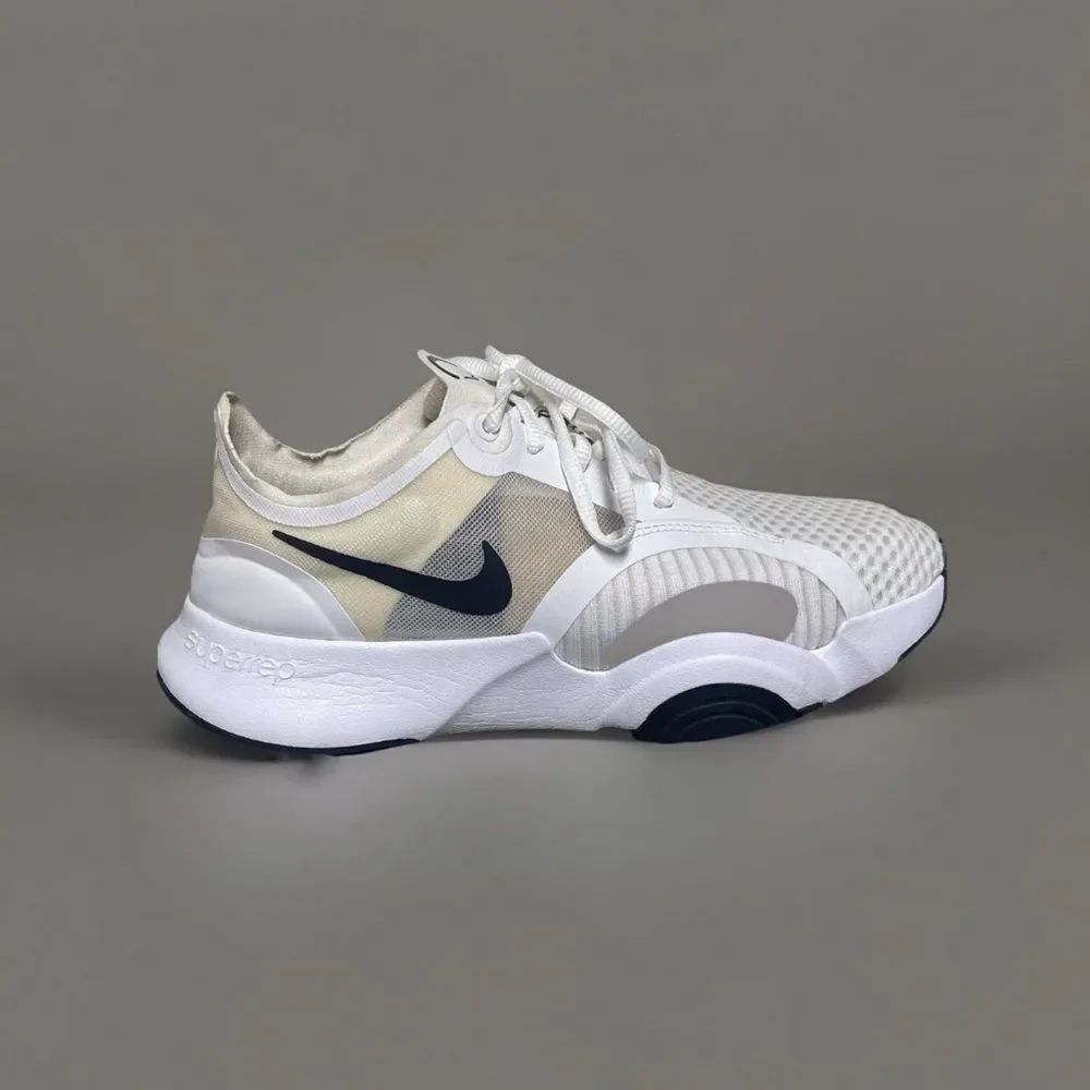 Nike Superrep Go Women's White Training Shoes Size 7.5